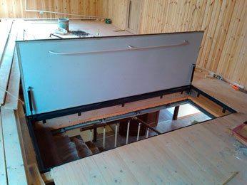 Люки под ламинат, паркет с газовыми амортизаторами